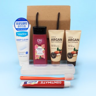 �ټ��� Ŭ��¡�� + ���ϳ��� �Ƹ��� ��Ǫ+����ų� + �´��ٵ� �ٵ���� + ũ���� ġ��ĩ�ּ�Ʈ