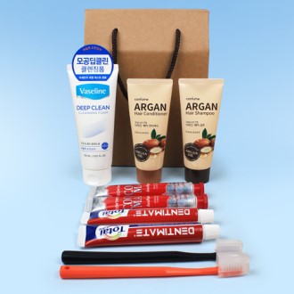 �ټ��� Ŭ��¡�� + ���ϳ��� �Ƹ��� ��Ǫ+����ų� + ũ���� ġ��4�� + ĩ��2��